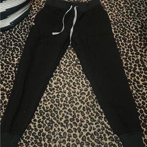 Small black Fig scrub pants